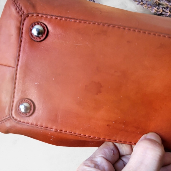 COACH BURNT ORANGE LEATHER CARRYALL - Picture 9 of 10